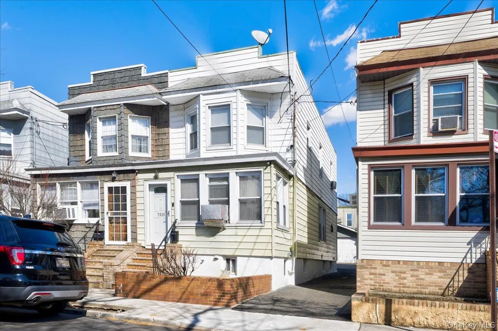 7535 60th Place Glendale, NY 11385