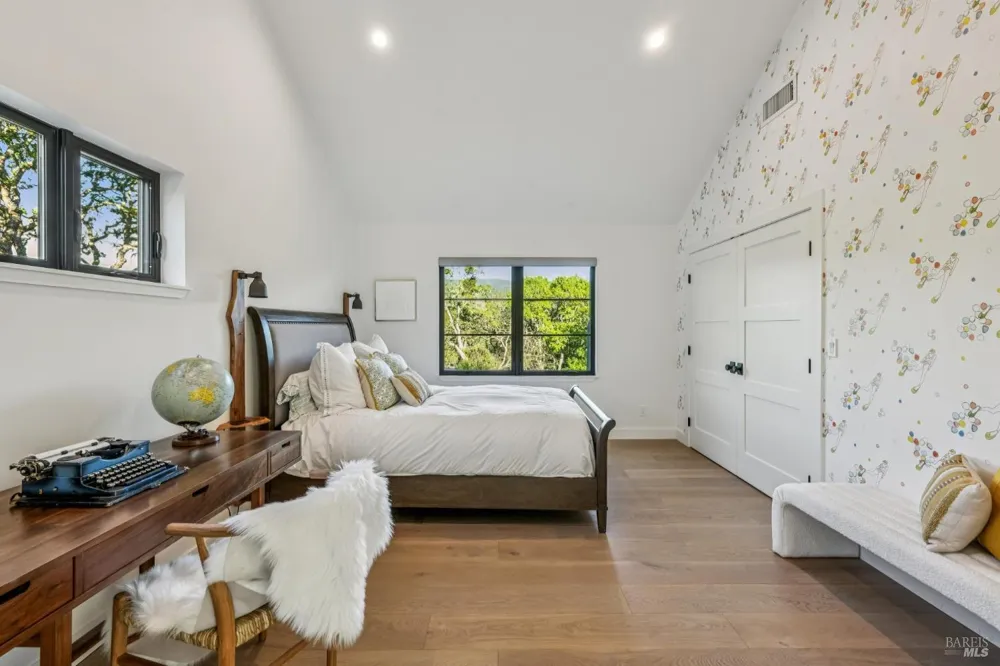 1143 Hill Road Glen Ellen, CA 95442