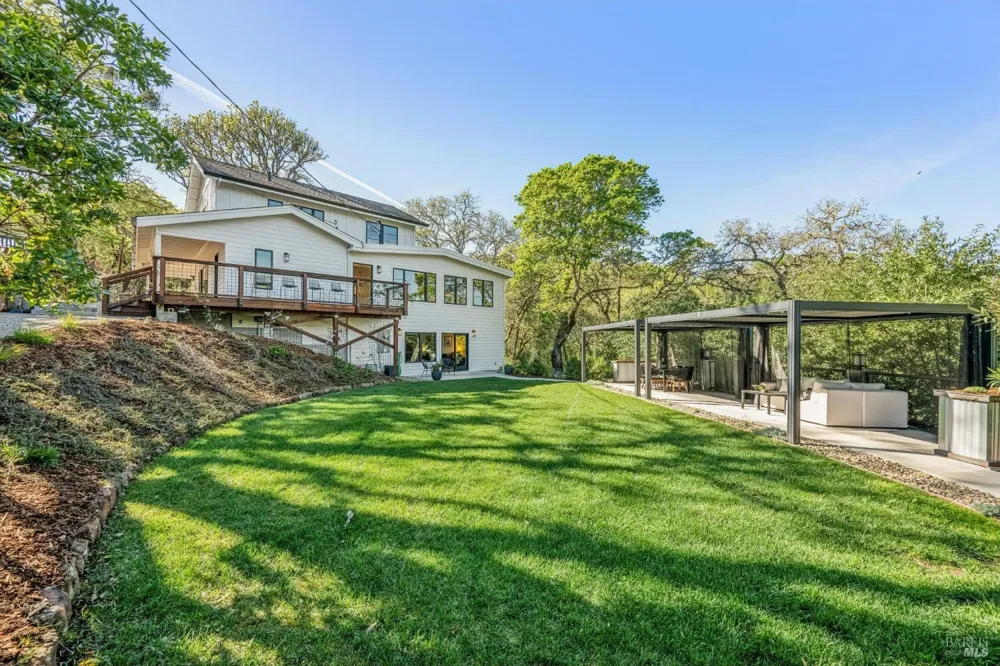 1143 Hill Road Glen Ellen, CA 95442