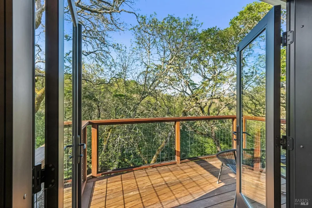 1143 Hill Road Glen Ellen, CA 95442