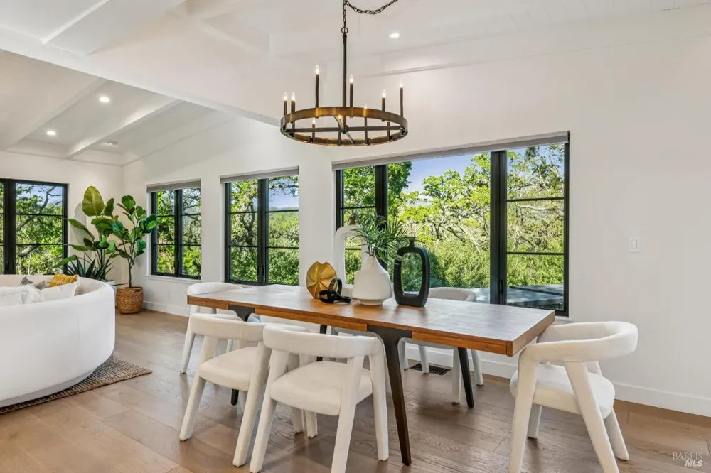 1143 Hill Road Glen Ellen, CA 95442