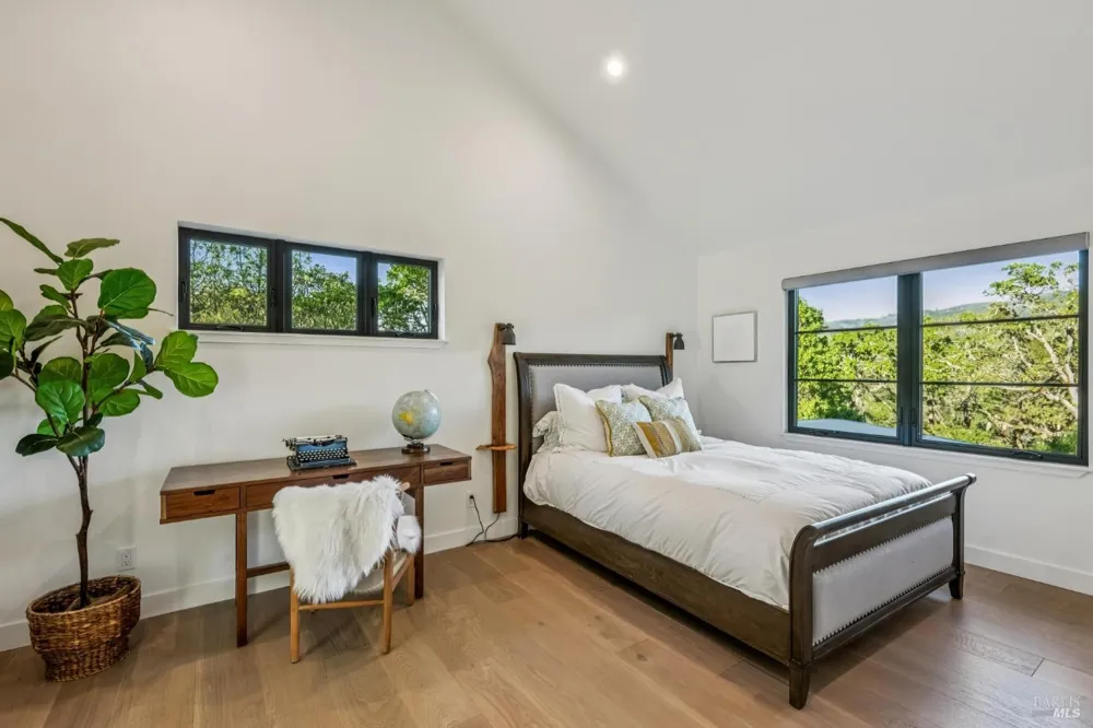 1143 Hill Road Glen Ellen, CA 95442