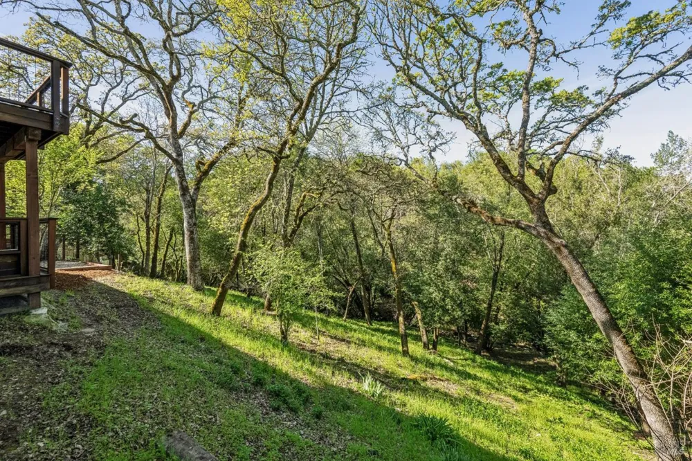 1143 Hill Road Glen Ellen, CA 95442