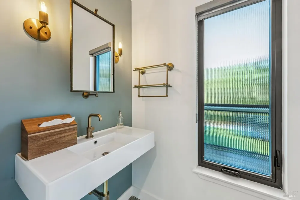 1143 Hill Road Glen Ellen, CA 95442