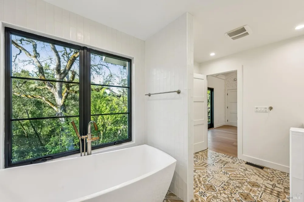 1143 Hill Road Glen Ellen, CA 95442