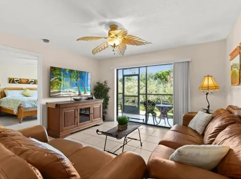 1669 SEASCAPE CIRCLE #1669