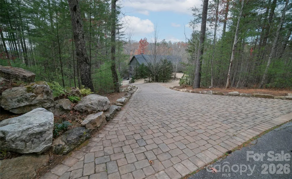2186 Long Rifle Ridge Road Nebo, NC 28761