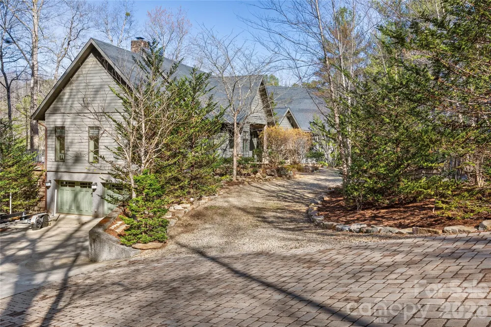 2186 Long Rifle Ridge Road Nebo, NC 28761