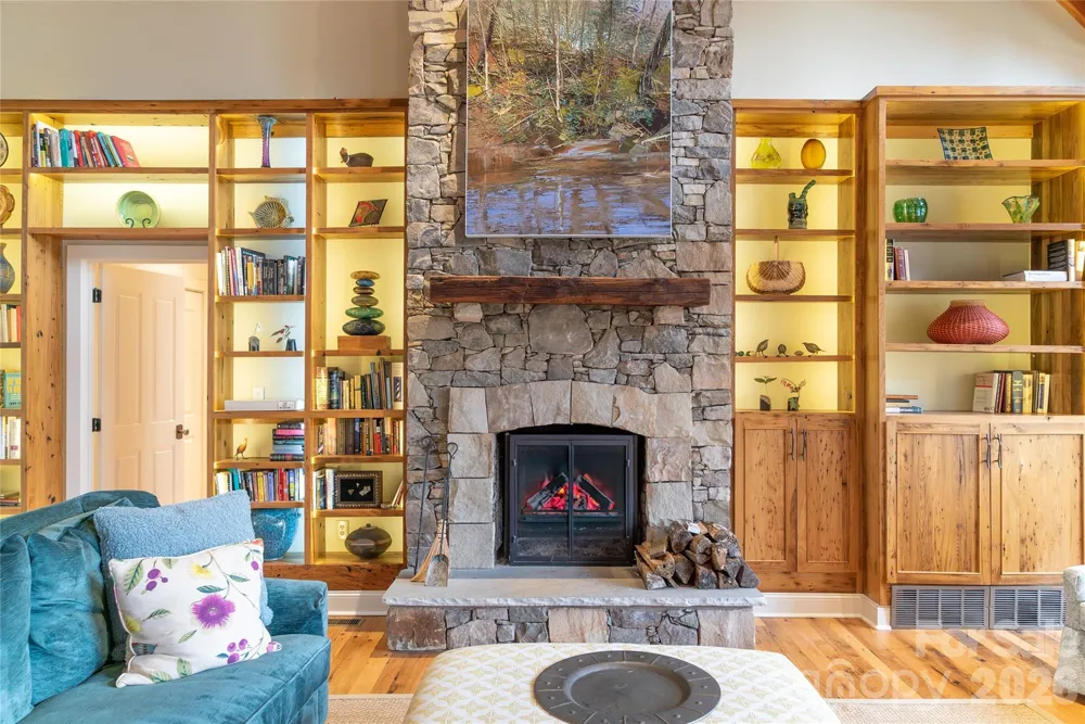 2186 Long Rifle Ridge Road Nebo, NC 28761