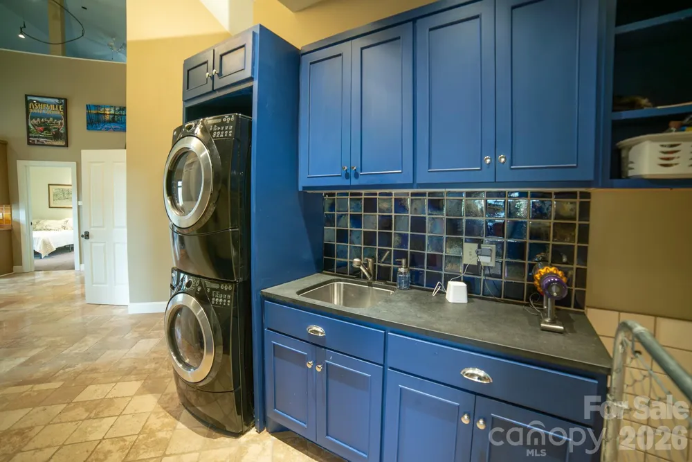 2186 Long Rifle Ridge Road Nebo, NC 28761