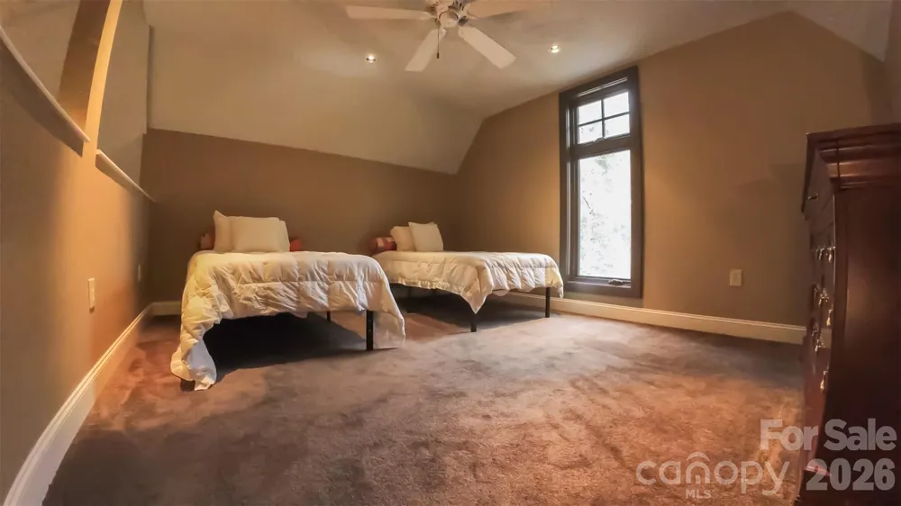 2186 Long Rifle Ridge Road Nebo, NC 28761