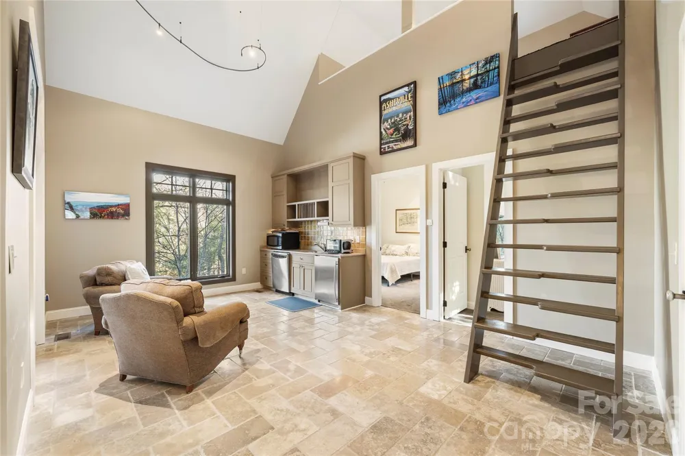 2186 Long Rifle Ridge Road Nebo, NC 28761