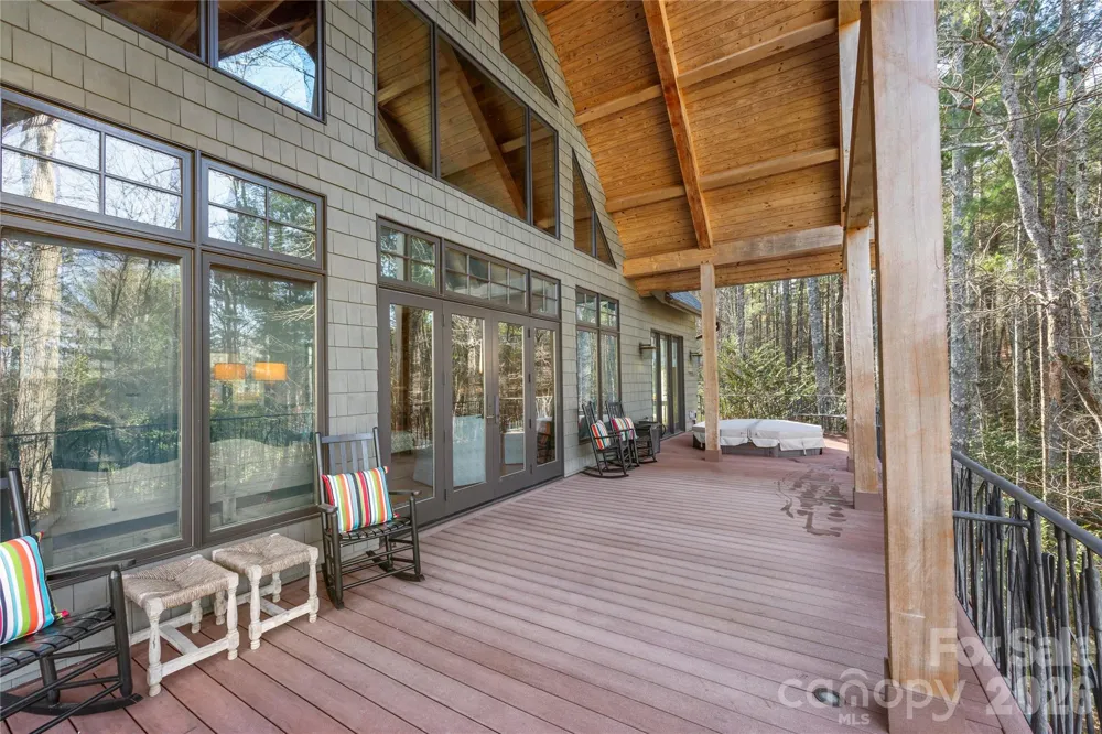 2186 Long Rifle Ridge Road Nebo, NC 28761