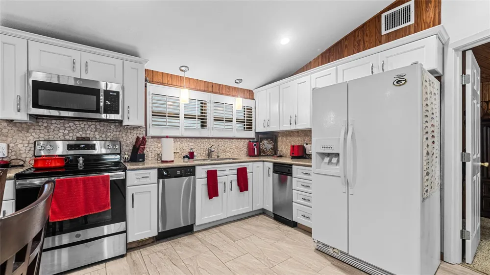 1417 8th Street Dickinson, TX 77539