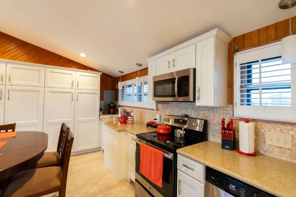 1417 8th Street Dickinson, TX 77539