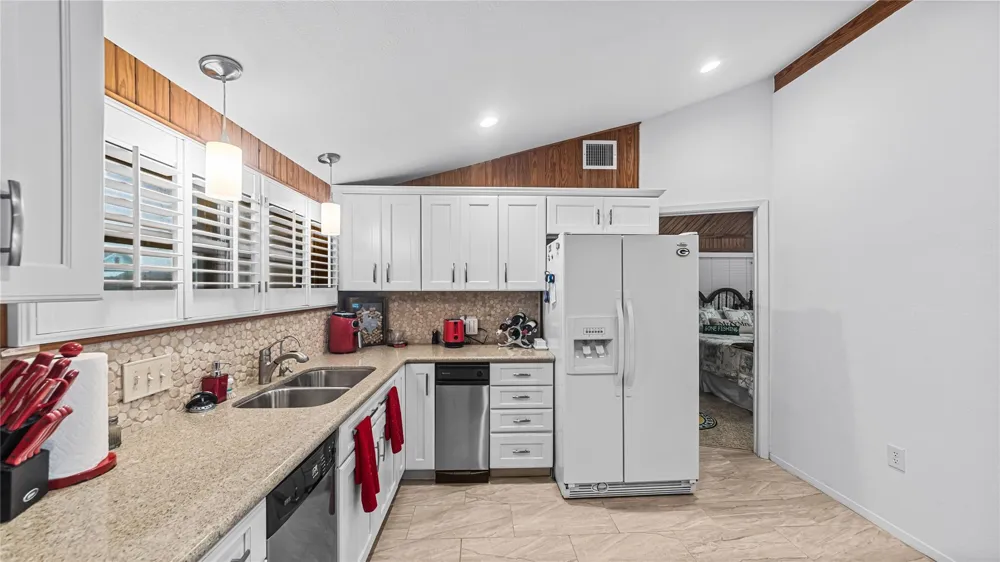 1417 8th Street Dickinson, TX 77539