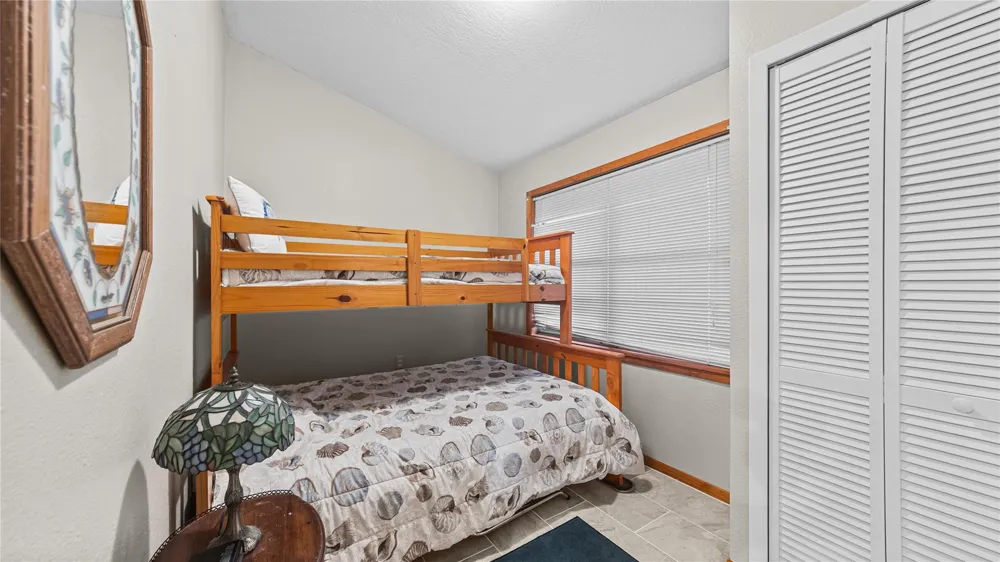 1417 8th Street Dickinson, TX 77539