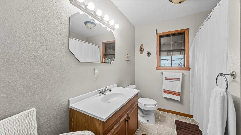 1417 8th Street Dickinson, TX 77539