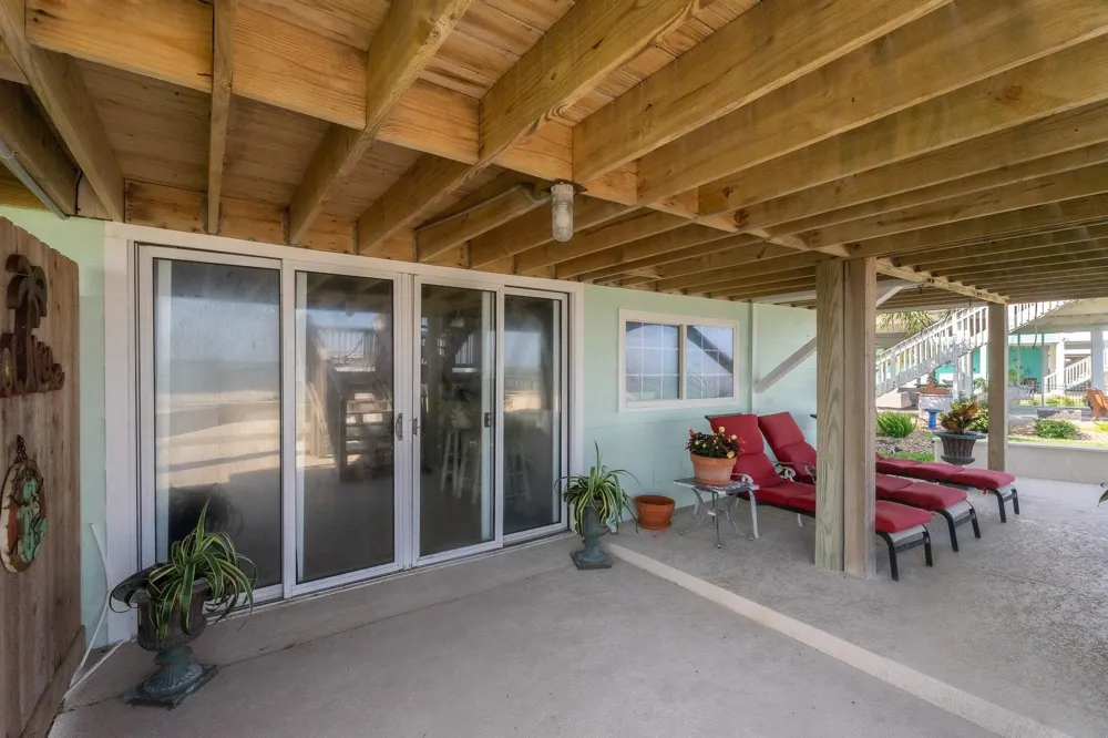 1417 8th Street Dickinson, TX 77539