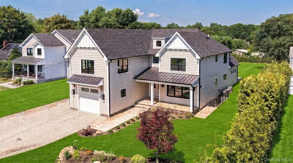 53 S Phillips Avenue Remsenburg, NY 11972