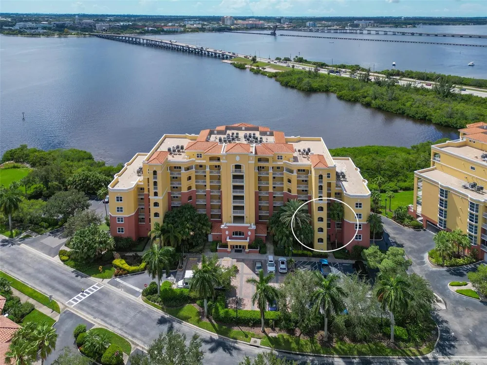 615 RIVIERA DUNES WAY #107 Palmetto, FL 34221