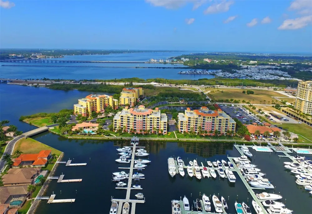 615 RIVIERA DUNES WAY #107 Palmetto, FL 34221