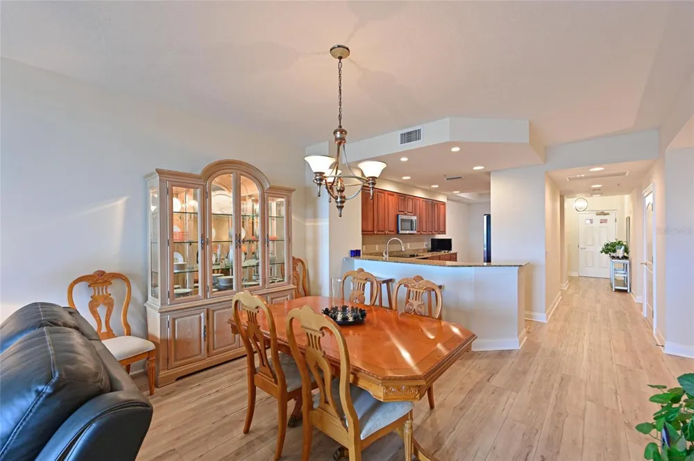 615 RIVIERA DUNES WAY #107 Palmetto, FL 34221