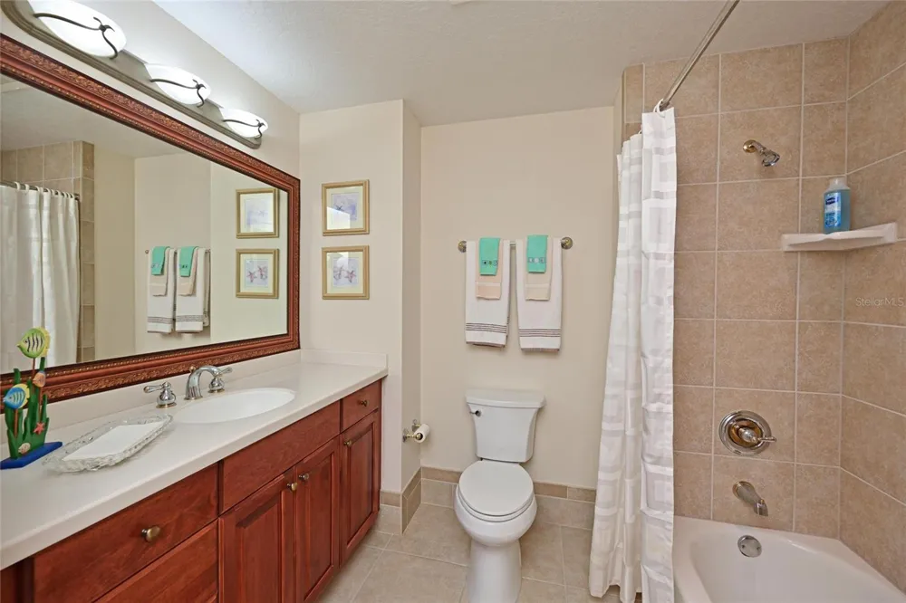 615 RIVIERA DUNES WAY #107 Palmetto, FL 34221