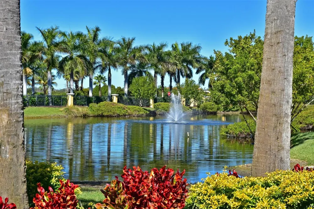 615 RIVIERA DUNES WAY #107 Palmetto, FL 34221
