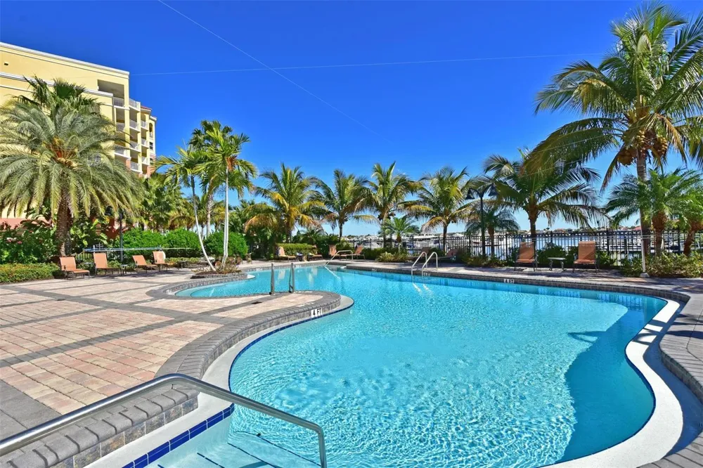 615 RIVIERA DUNES WAY #107 Palmetto, FL 34221
