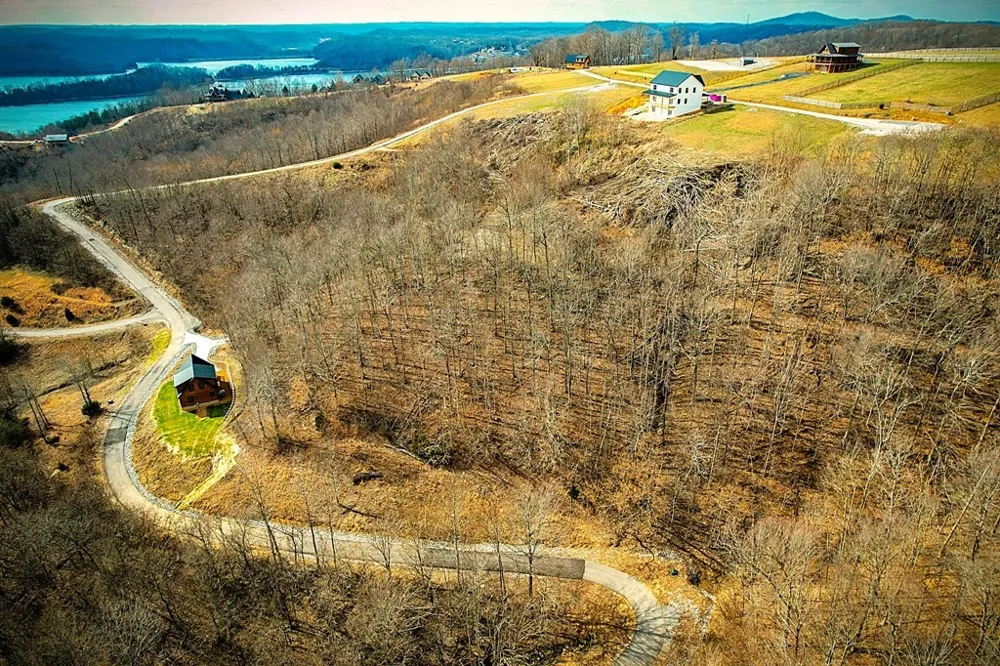 50D Crappie Lane Hilham, TN 38568
