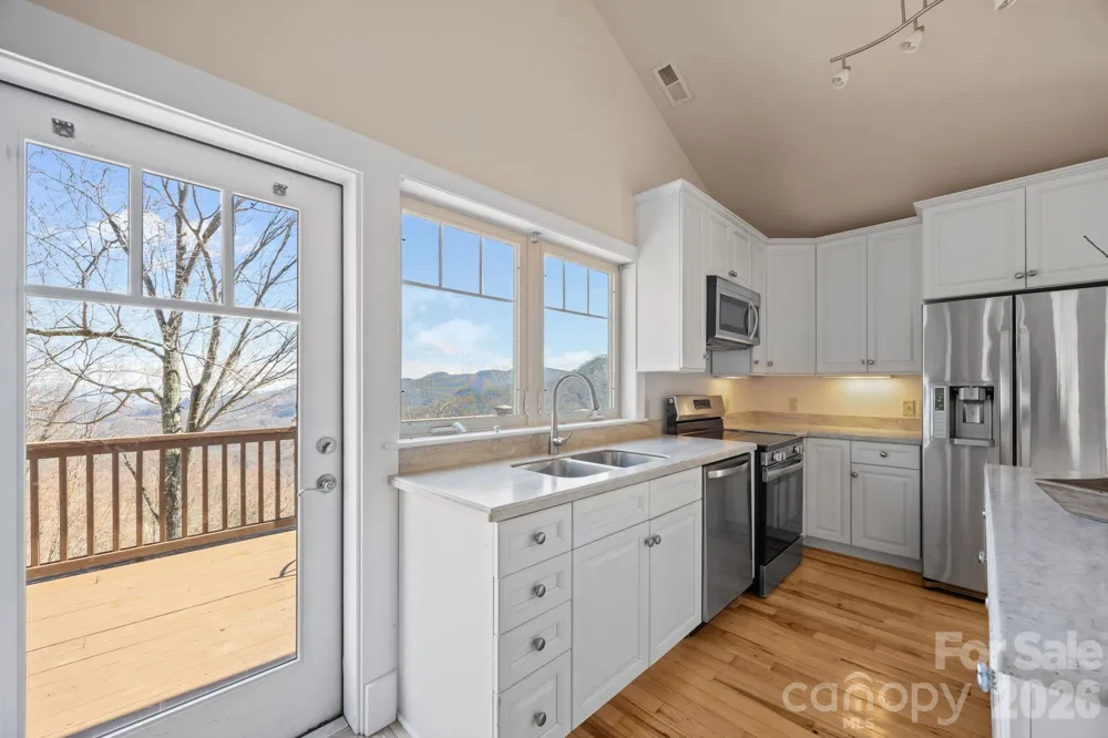 5 Lila Lane #B Clyde, NC 28721