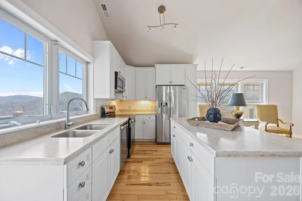5 Lila Lane #B Clyde, NC 28721