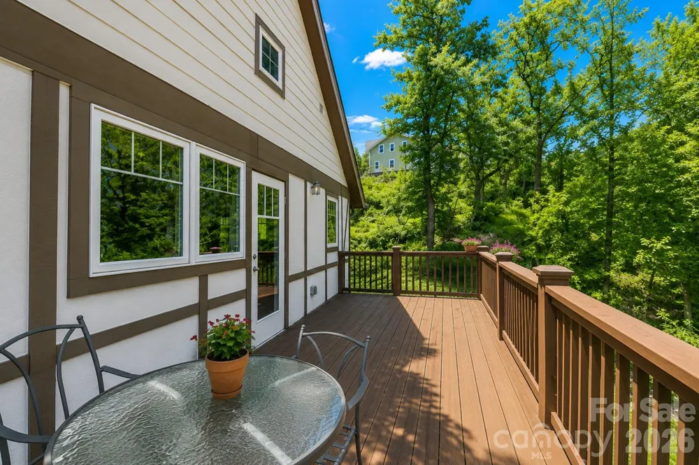 5 Lila Lane #B Clyde, NC 28721