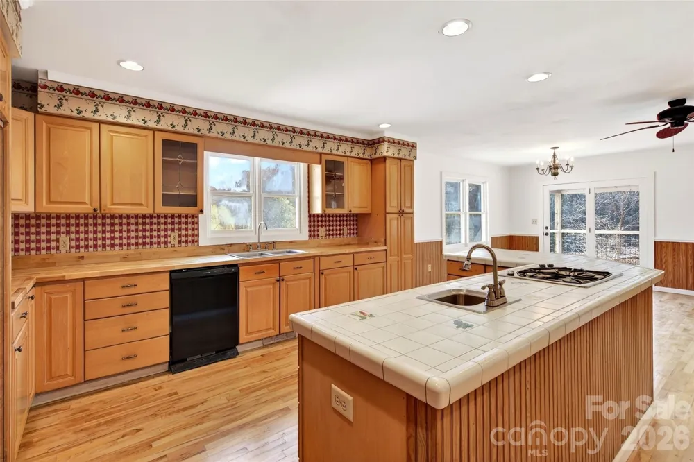 4259 US 70 ROAD W Marion, NC 28752