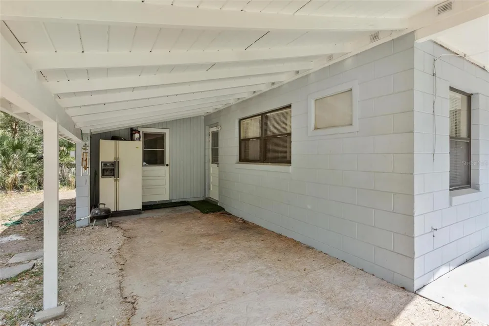 501 POINSETTIA AVENUE Fruitland Park, FL 34731