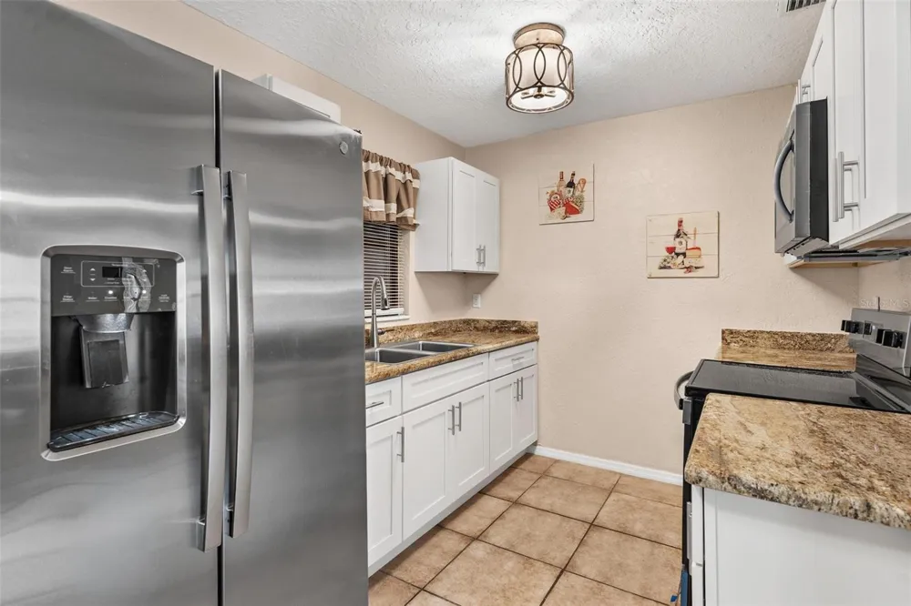 501 POINSETTIA AVENUE Fruitland Park, FL 34731