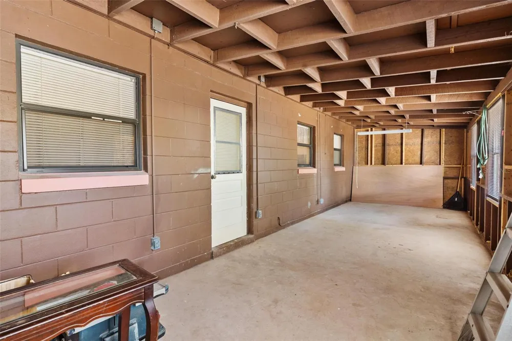 501 POINSETTIA AVENUE Fruitland Park, FL 34731