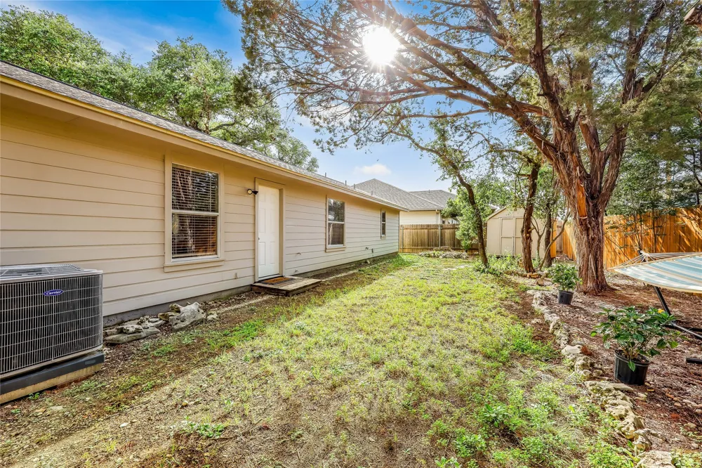 426 Summit Ridge Drive Point Venture, TX 78645