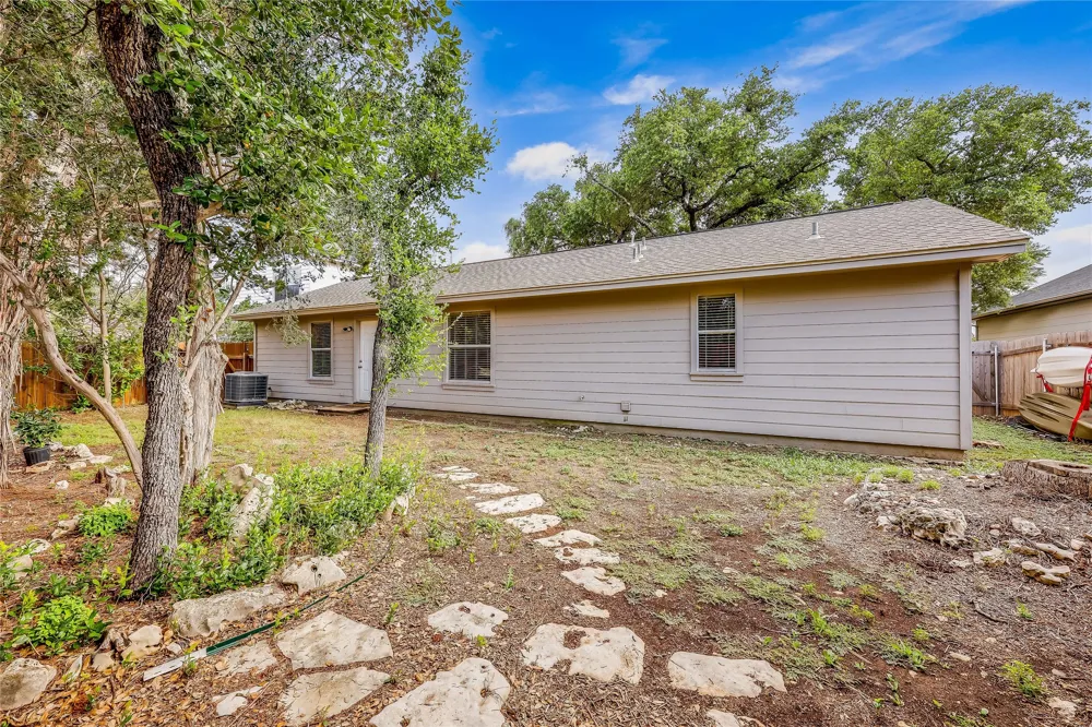 426 Summit Ridge Drive Point Venture, TX 78645