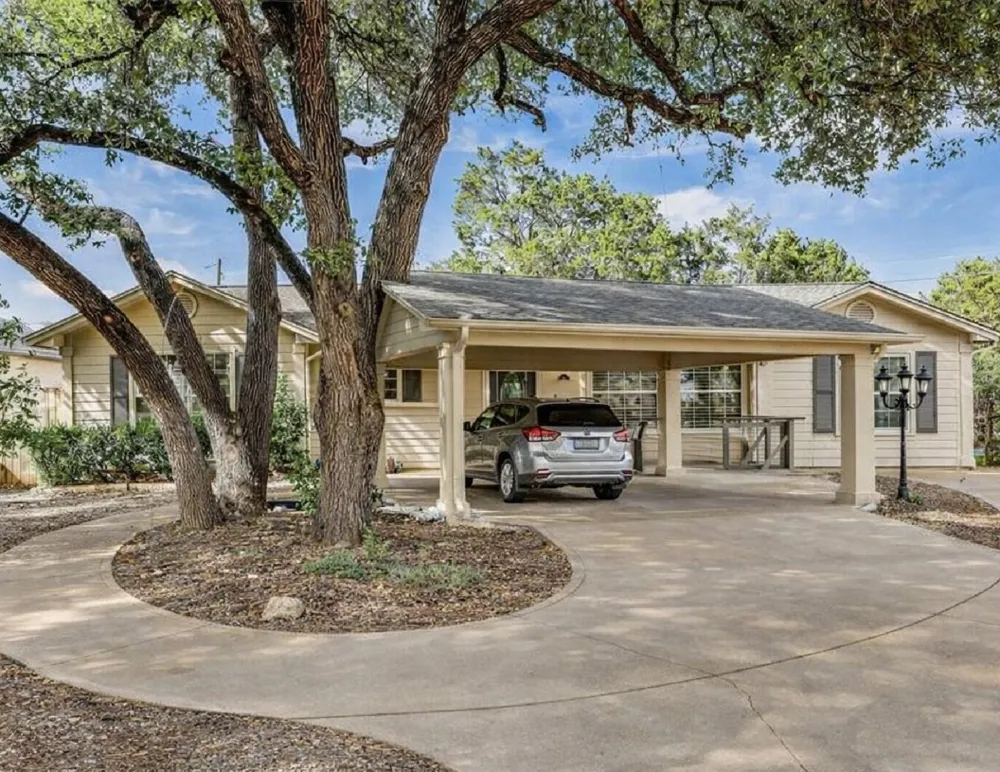 426 Summit Ridge Drive Point Venture, TX 78645