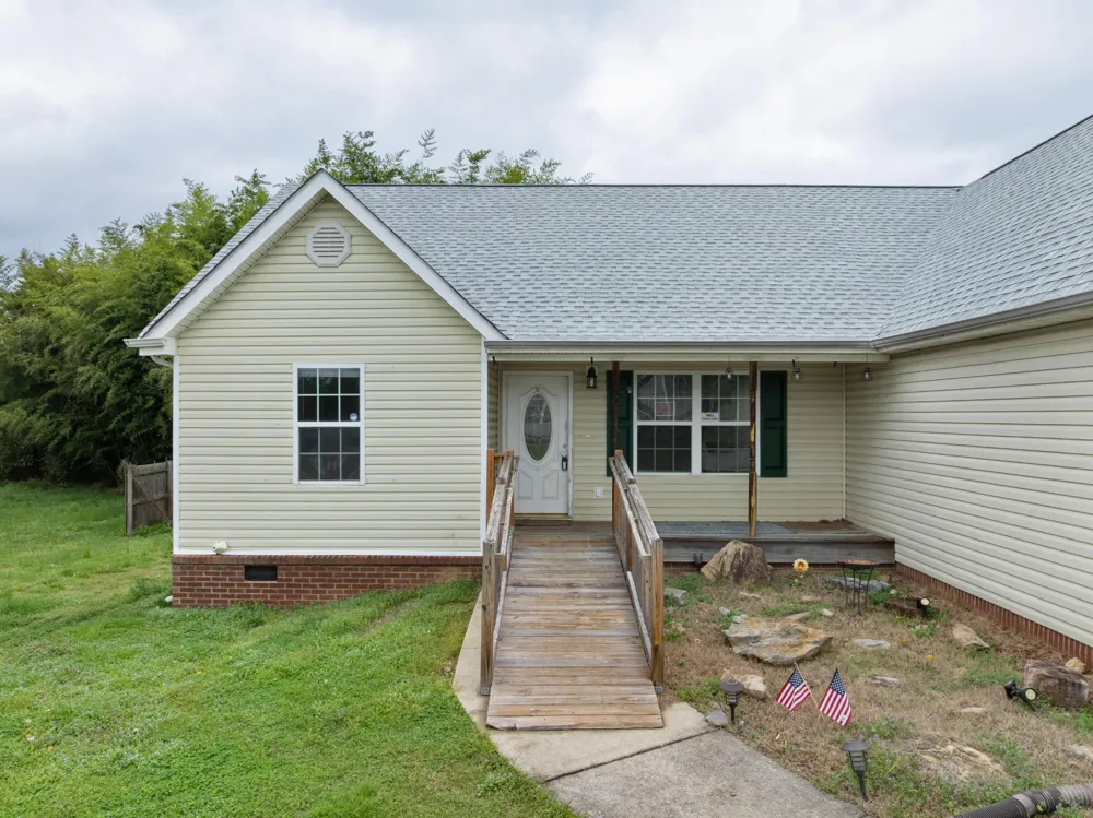 192 Round Tree Drive Rossville, GA 30741