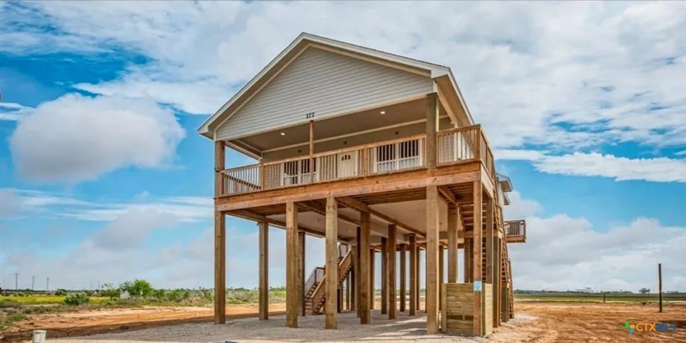 177 Powderhorn Lane Port Lavaca, TX 77979