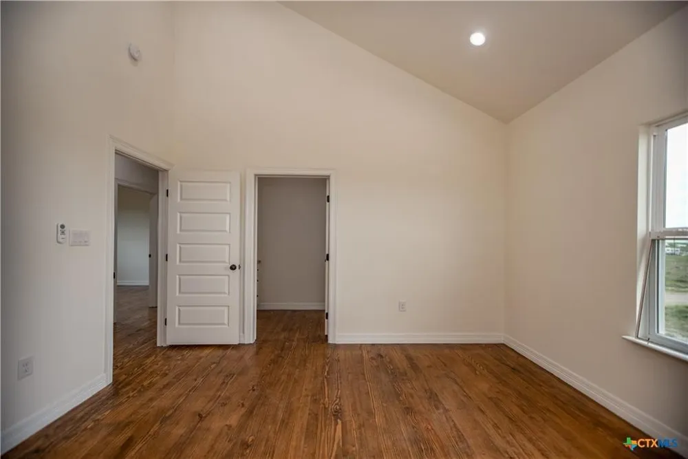 177 Powderhorn Lane Port Lavaca, TX 77979