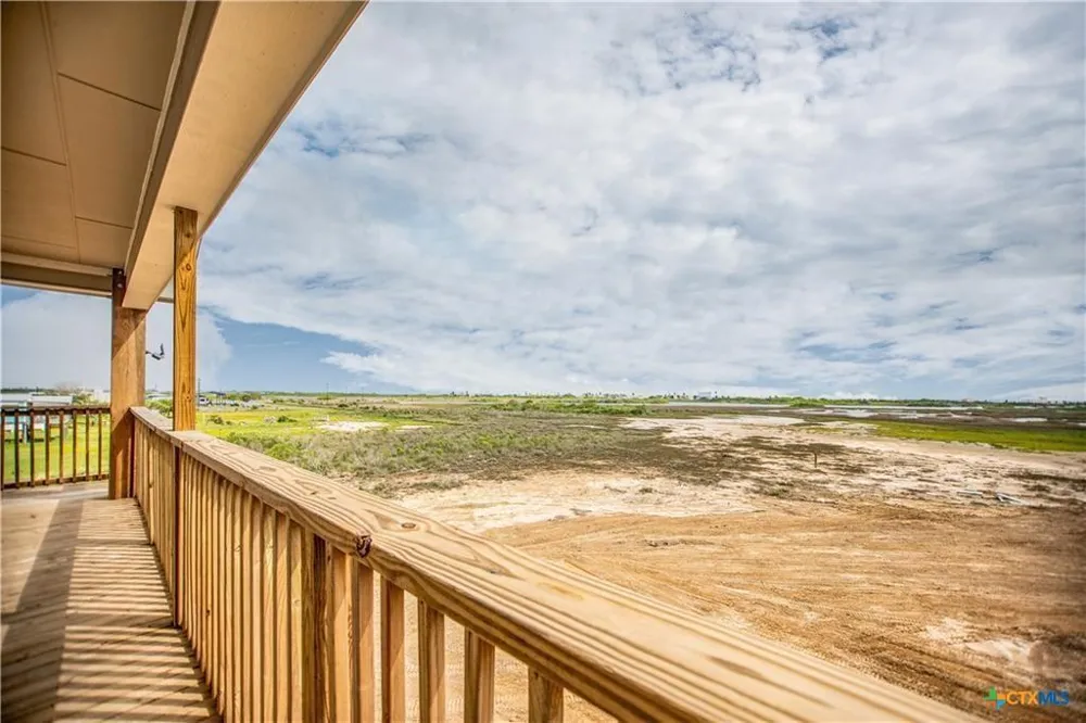 177 Powderhorn Lane Port Lavaca, TX 77979