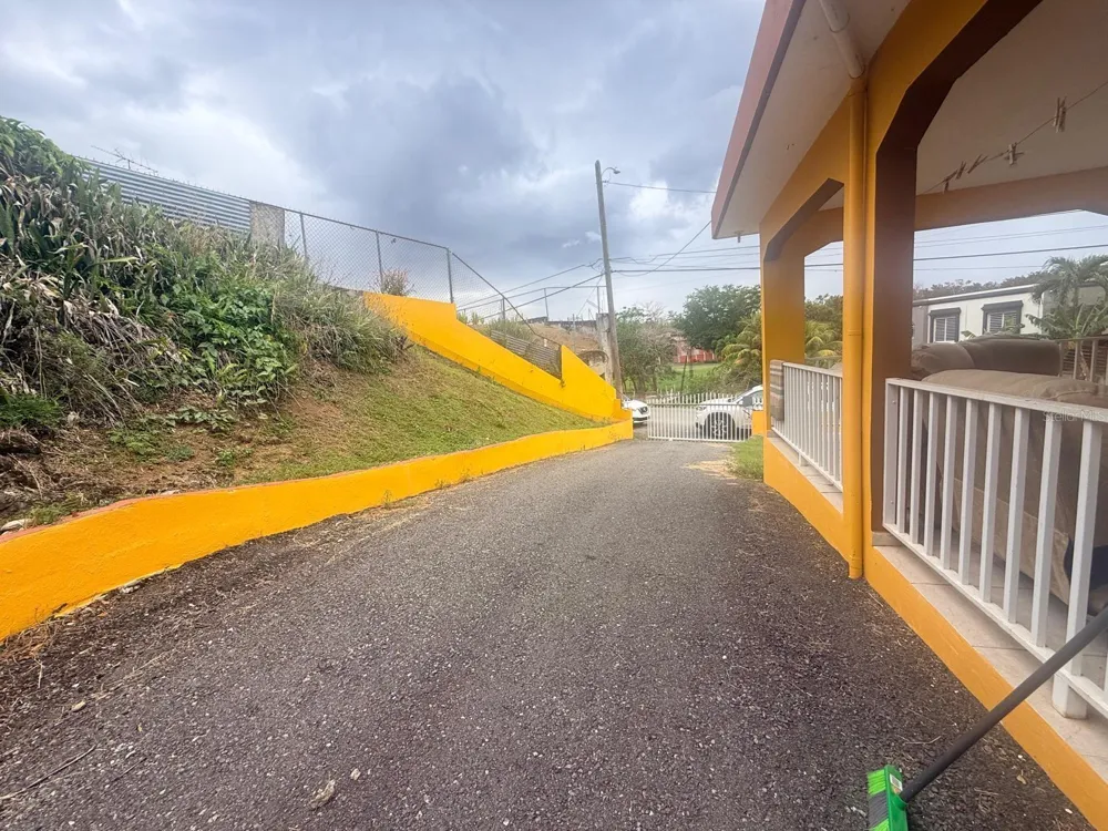 Carr. 411, Km. 0.2 LOS POZOS, SECTOR CALVACHE Rincon, PR 00677