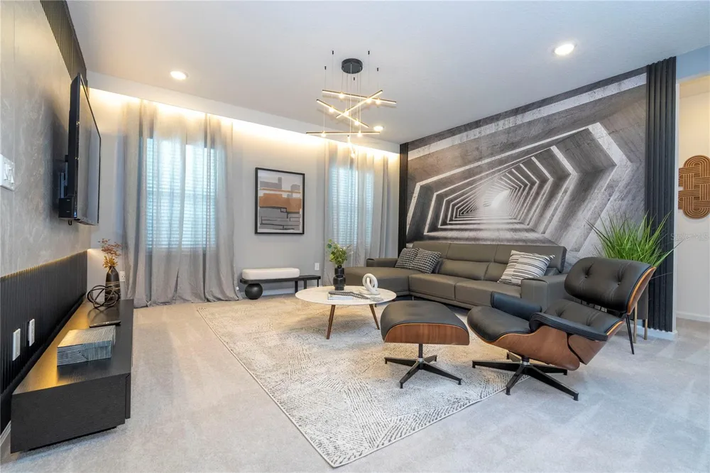 10018 VOYAGER WAY Orlando, FL 32821