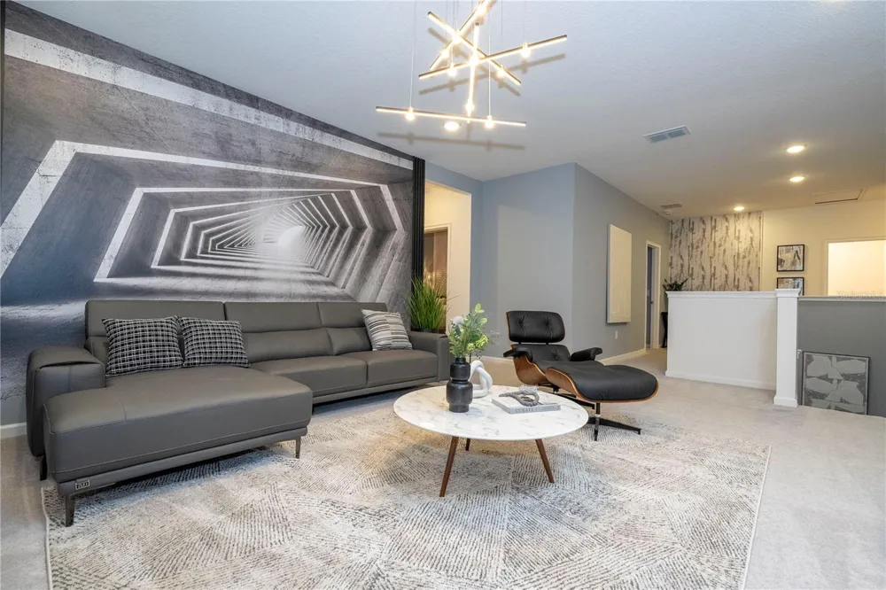 10018 VOYAGER WAY Orlando, FL 32821