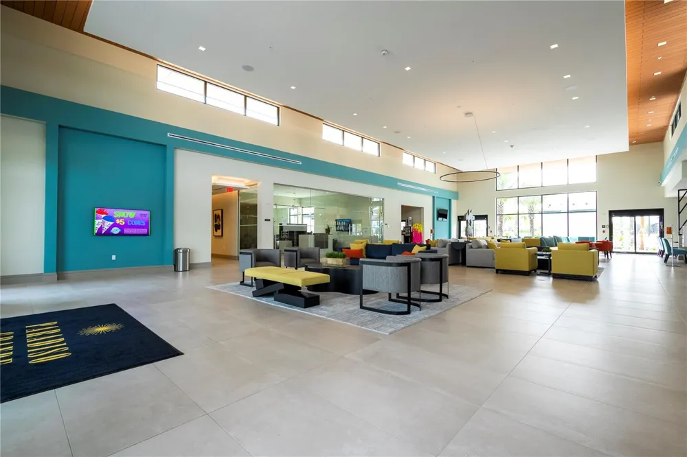 10018 VOYAGER WAY Orlando, FL 32821