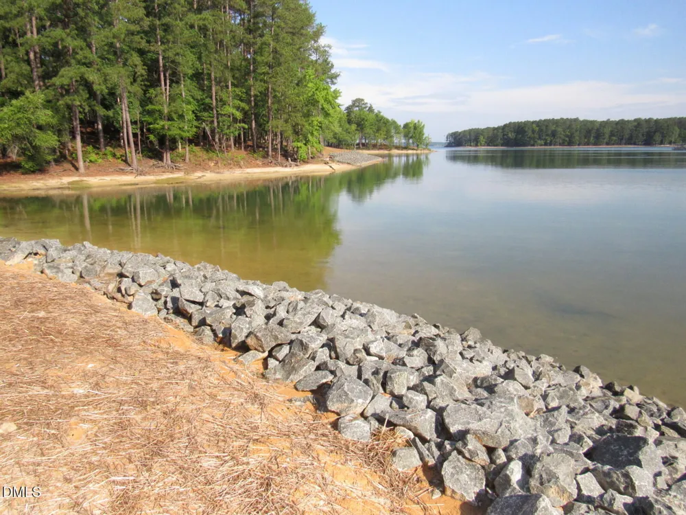 112 Shoreline Drive Manson, NC 27553